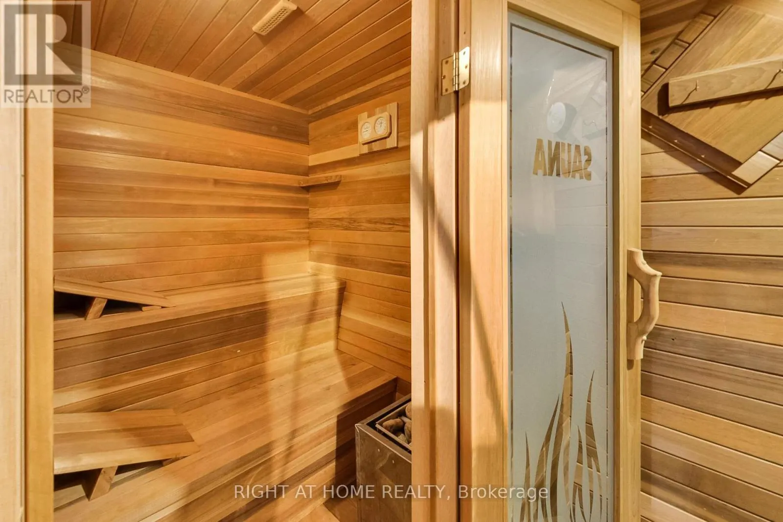 28 FOXTAIL RIDGE
