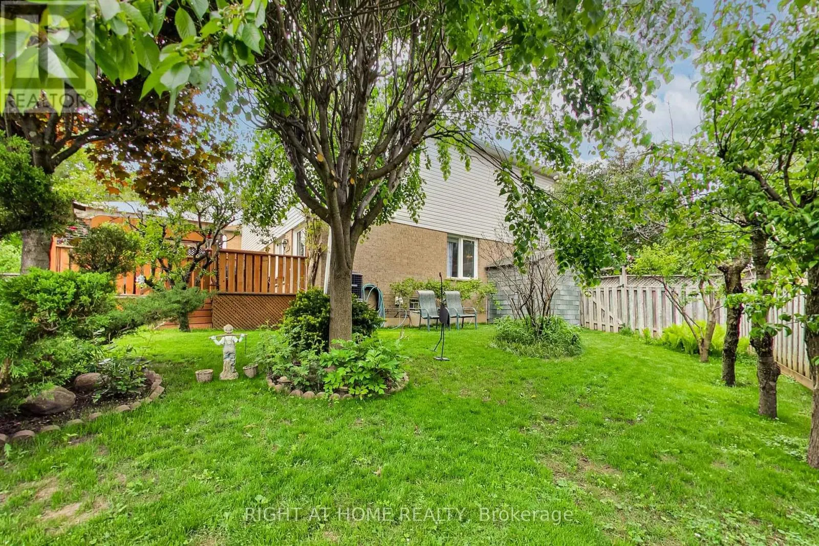 28 FOXTAIL RIDGE