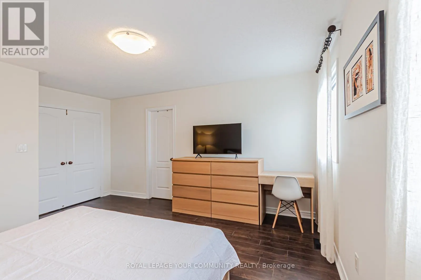 32 BLACK MAPLE CRESCENT