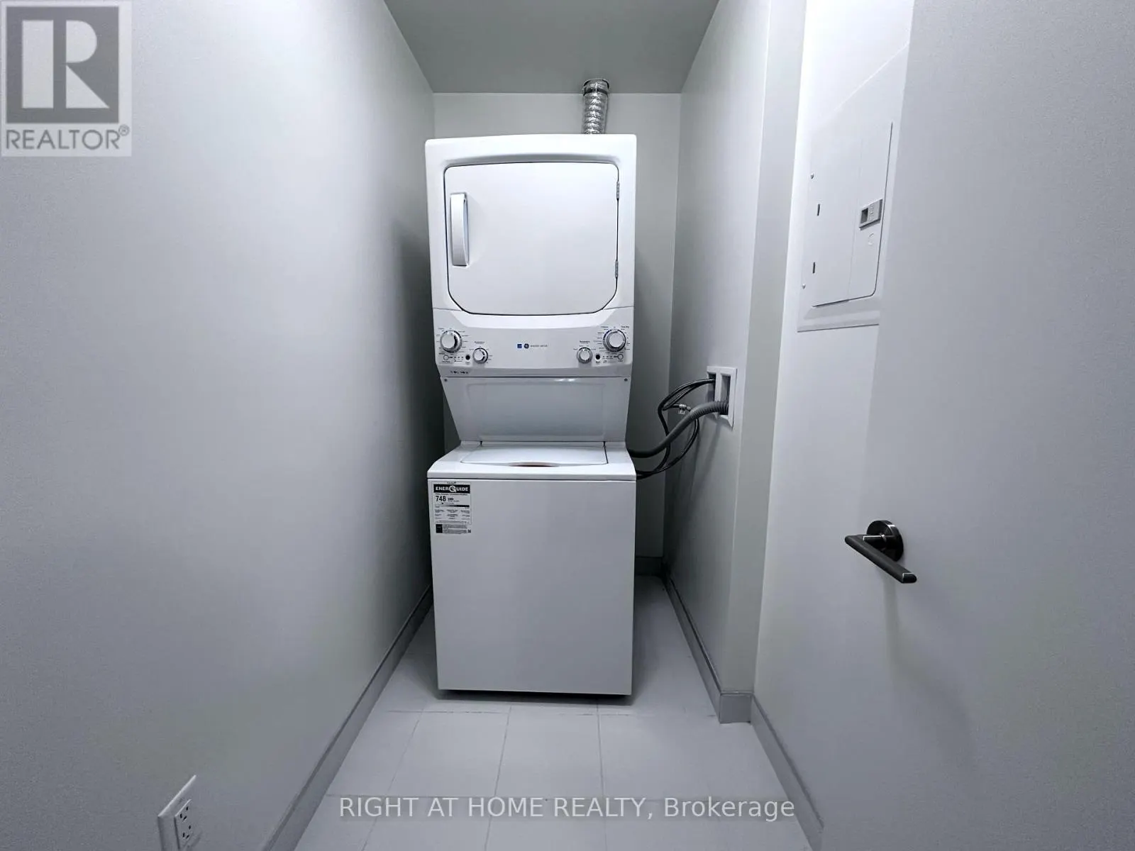422 - 185 DEERFIELD ROAD