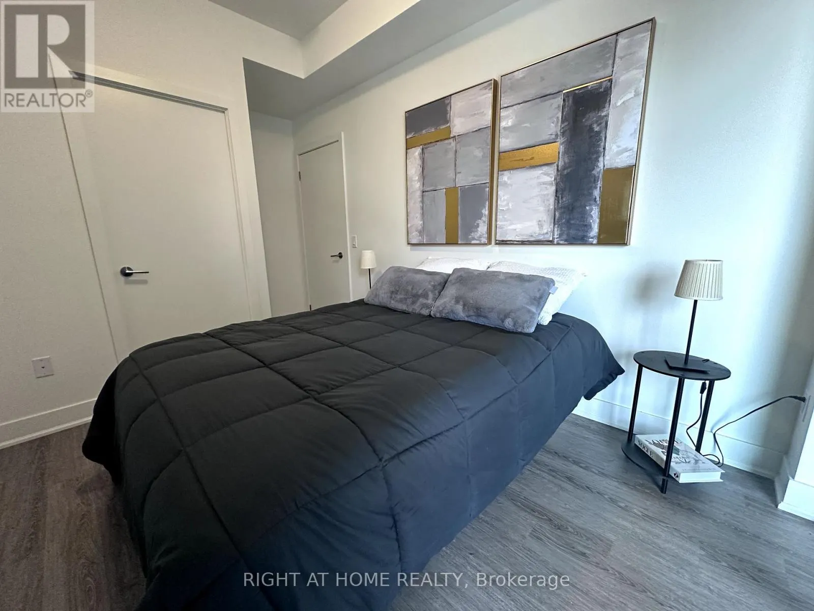 422 - 185 DEERFIELD ROAD