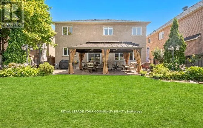 40 BARBERRY CRESCENT
