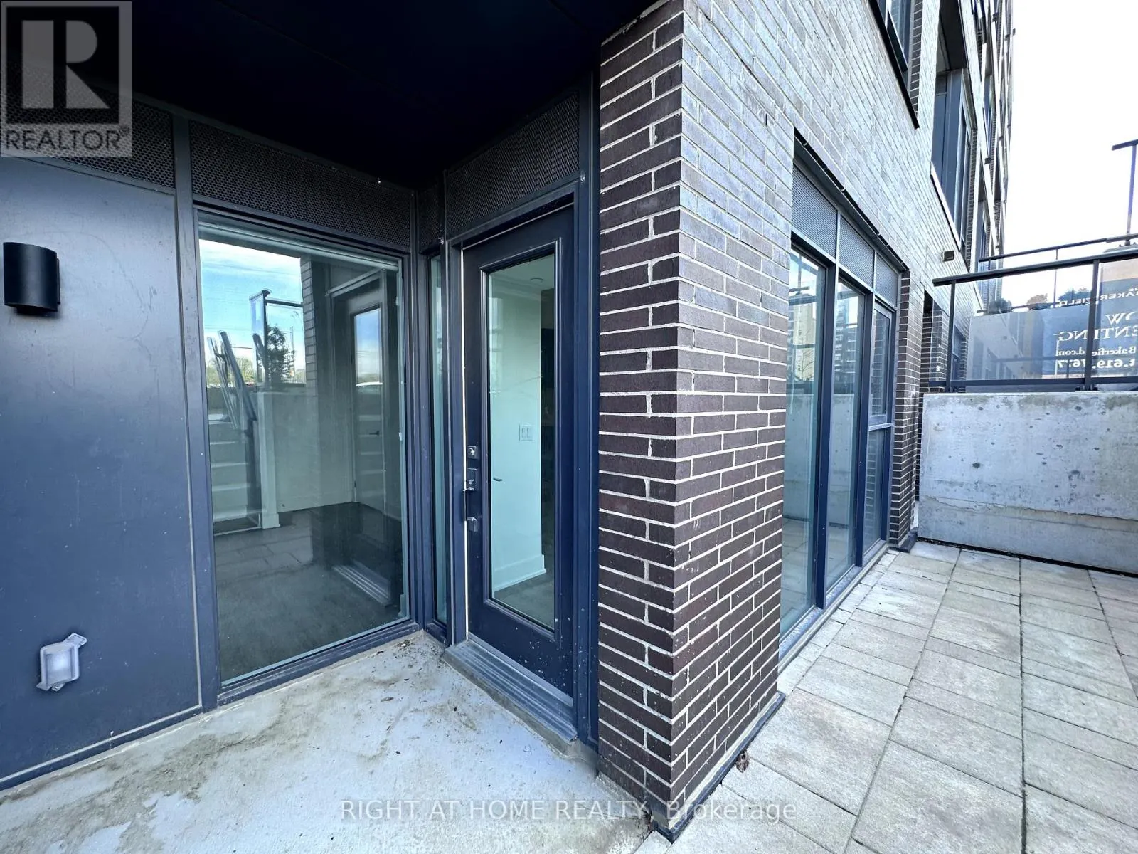 015 - 185 DEERFIELD ROAD