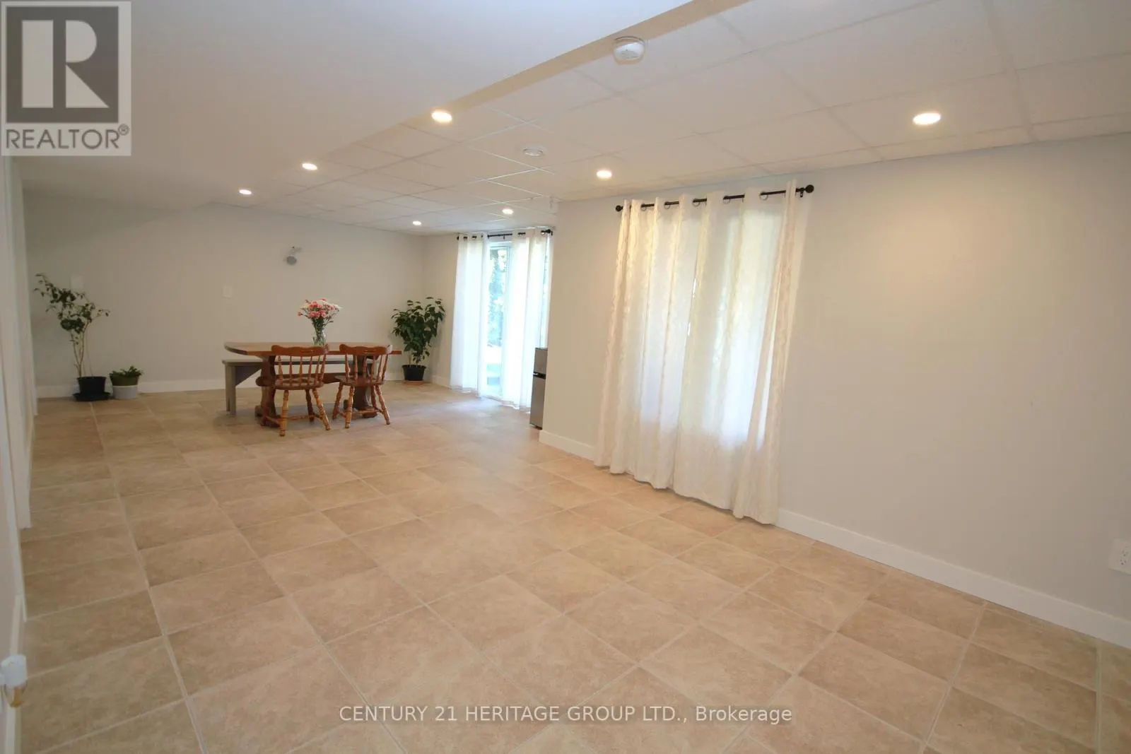 306 SIMCOE ROAD