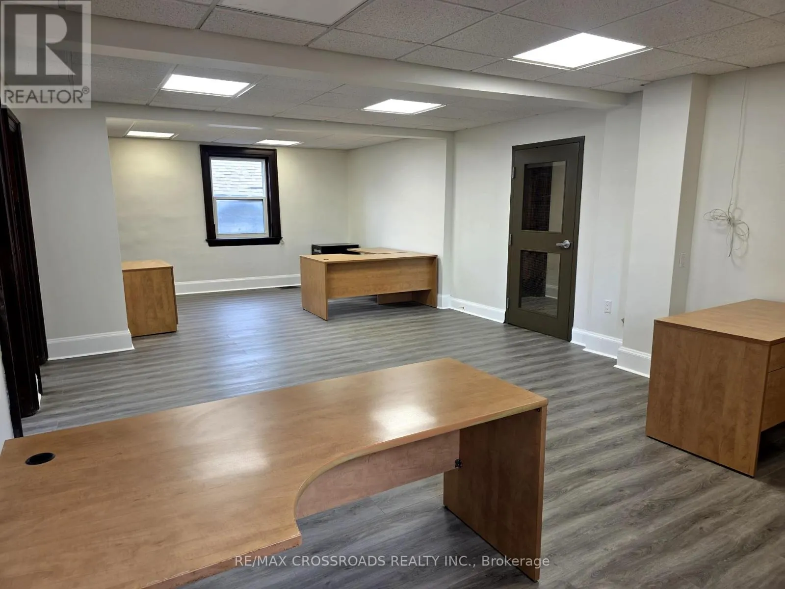 4 - 15221 YONGE STREET