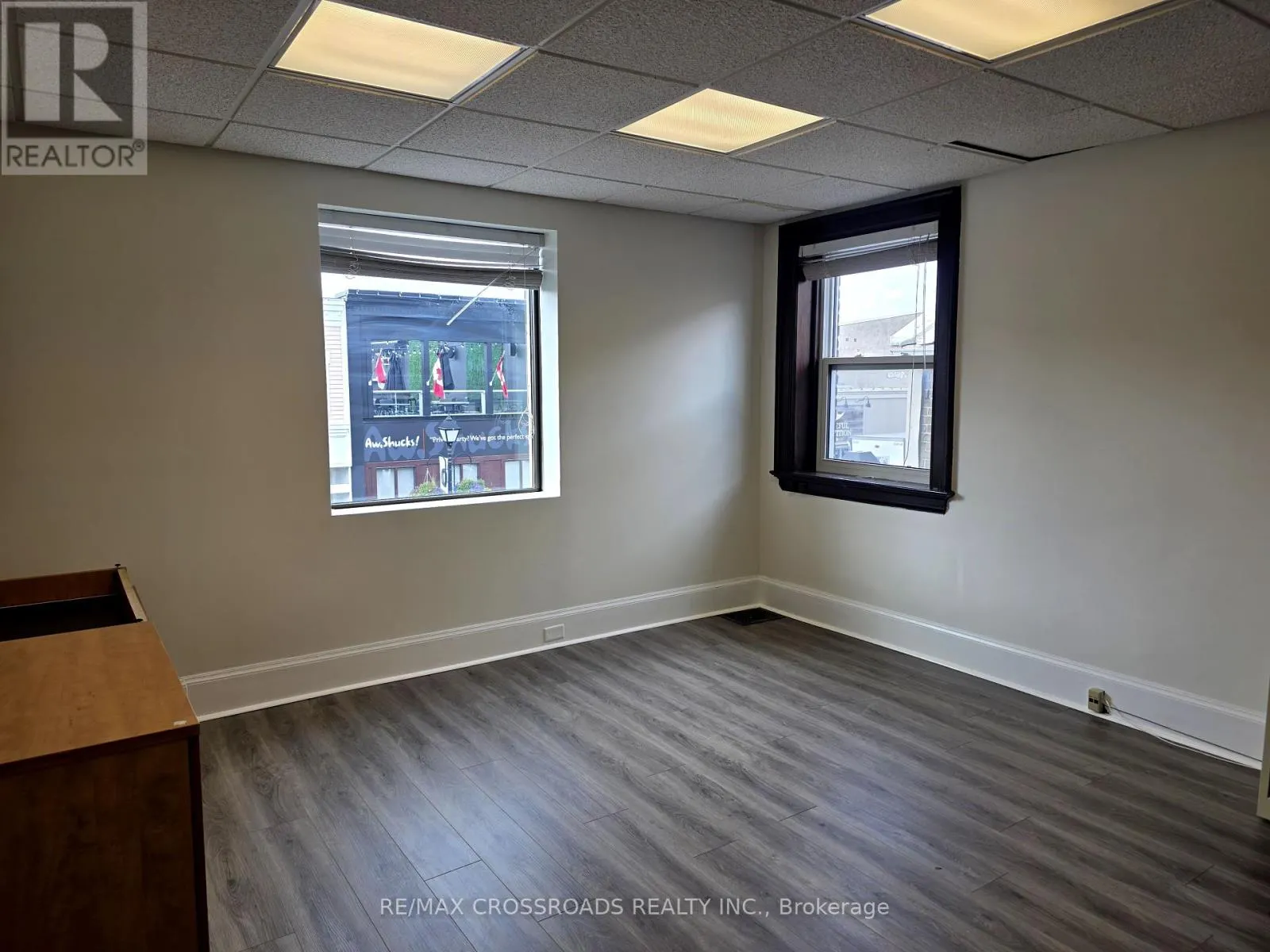 4 - 15221 YONGE STREET