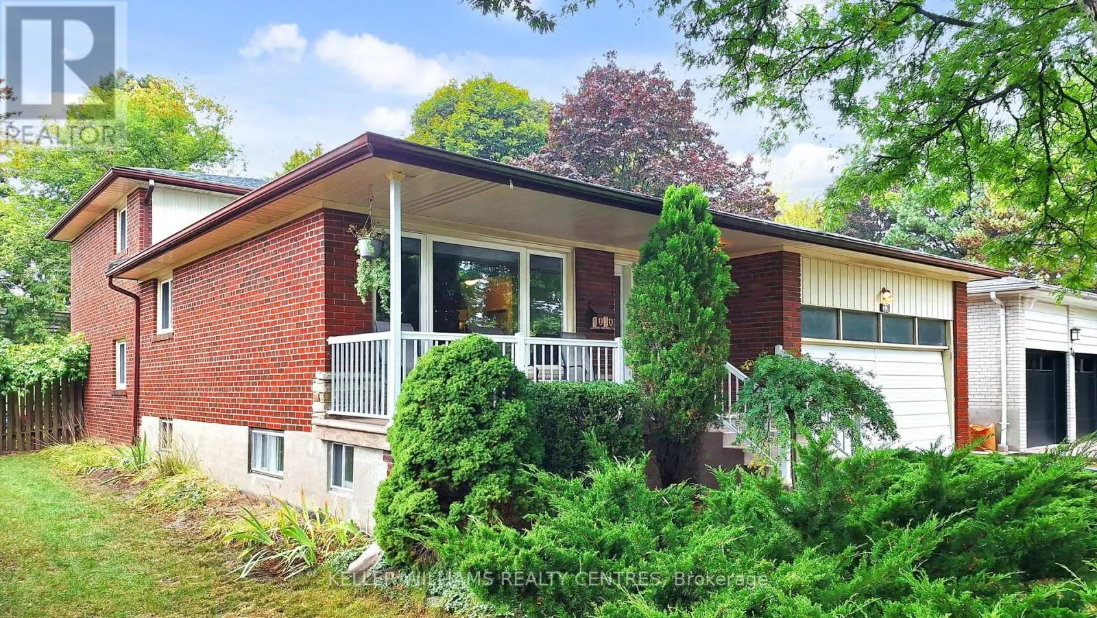 22 CORAL HARBOUR CRESCENT