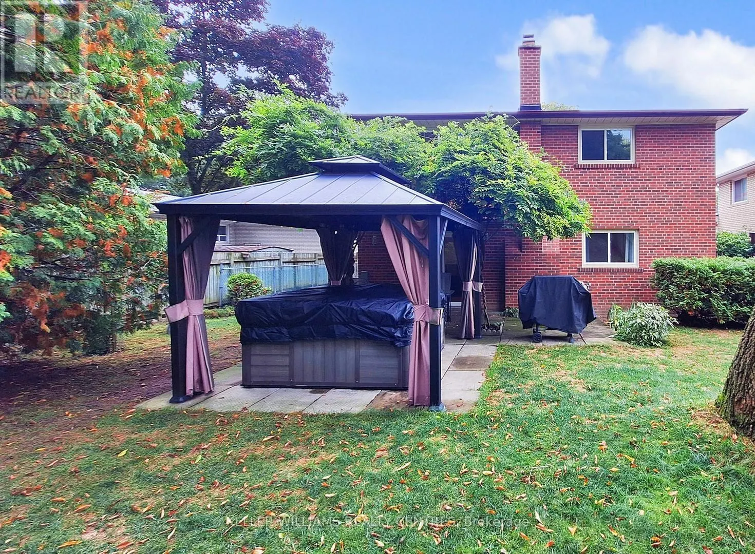 22 CORAL HARBOUR CRESCENT