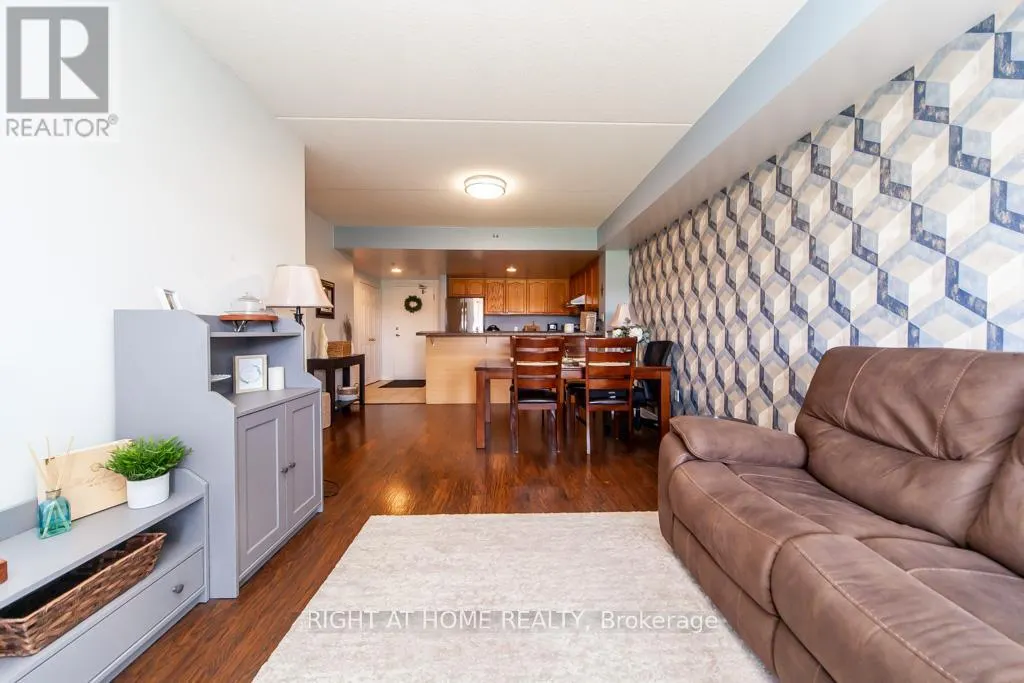301 - 7428 MARKHAM ROAD