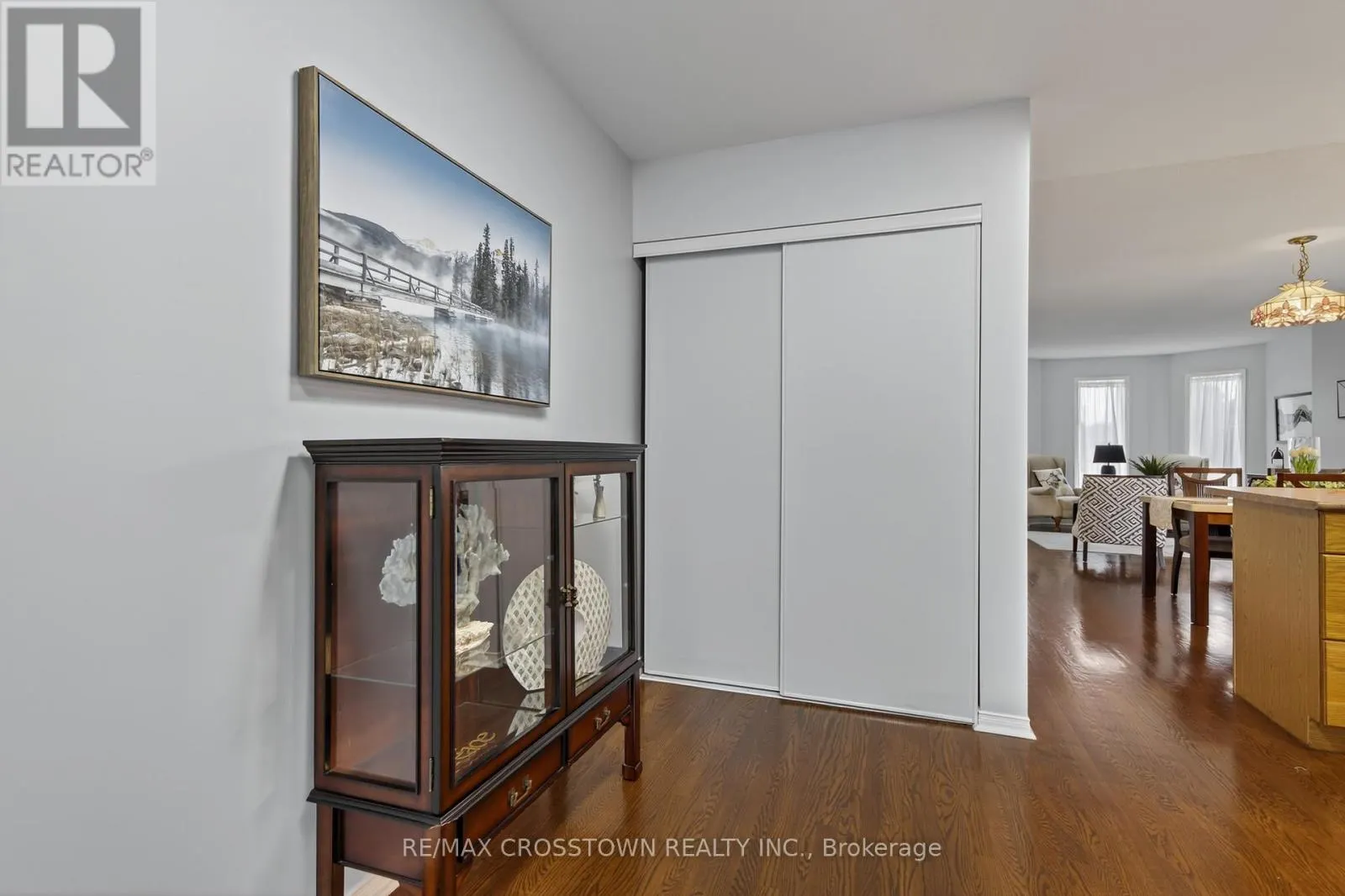 1258 VINCENT CRESCENT