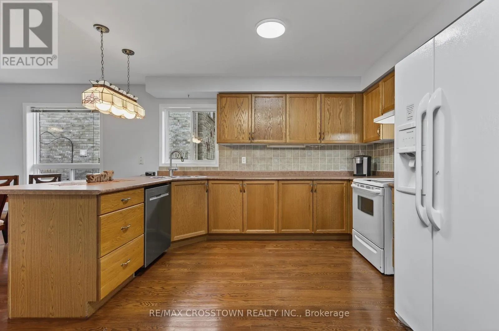 1258 VINCENT CRESCENT