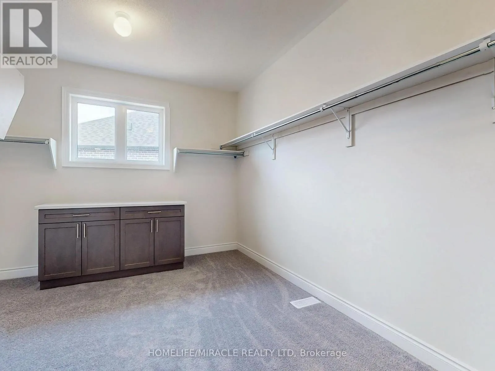 25 JOINER CIRCLE