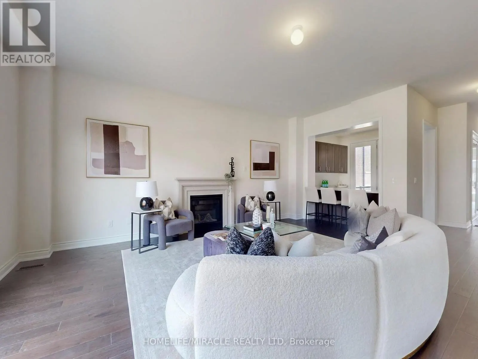 25 JOINER CIRCLE