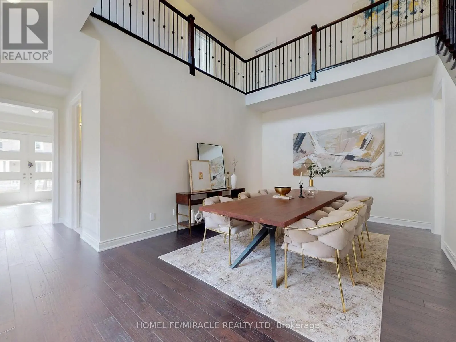 25 JOINER CIRCLE