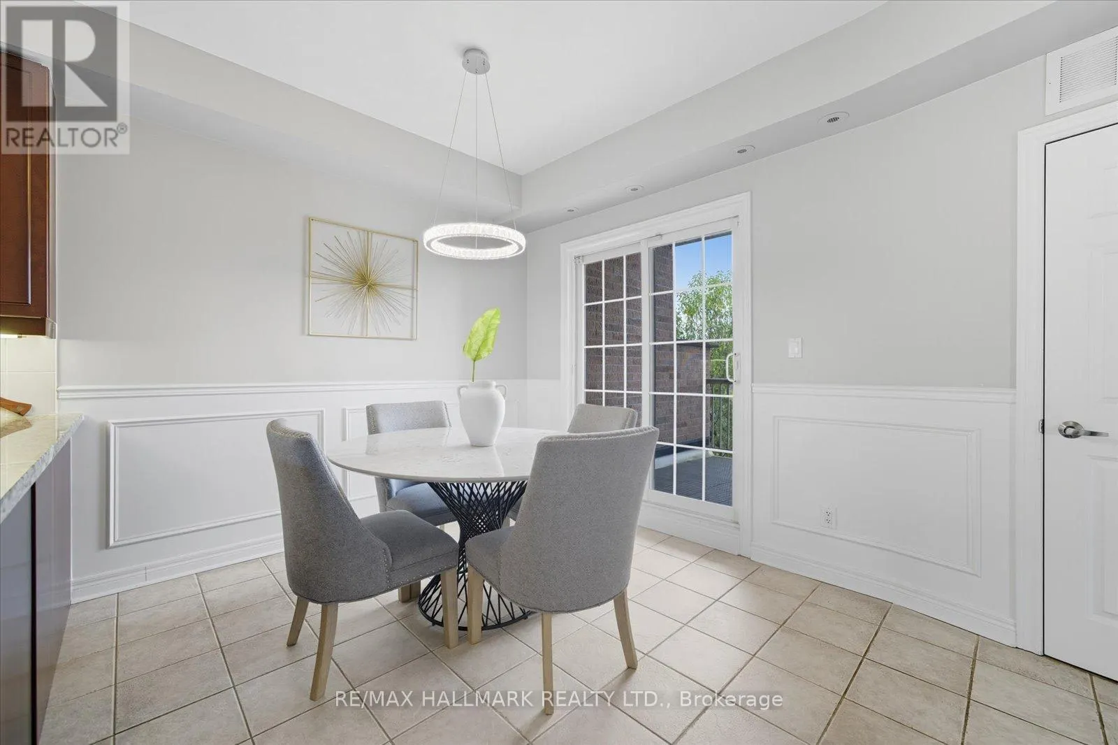 23 - 20 GREENSBOROUGH VILLAG CIRCLE