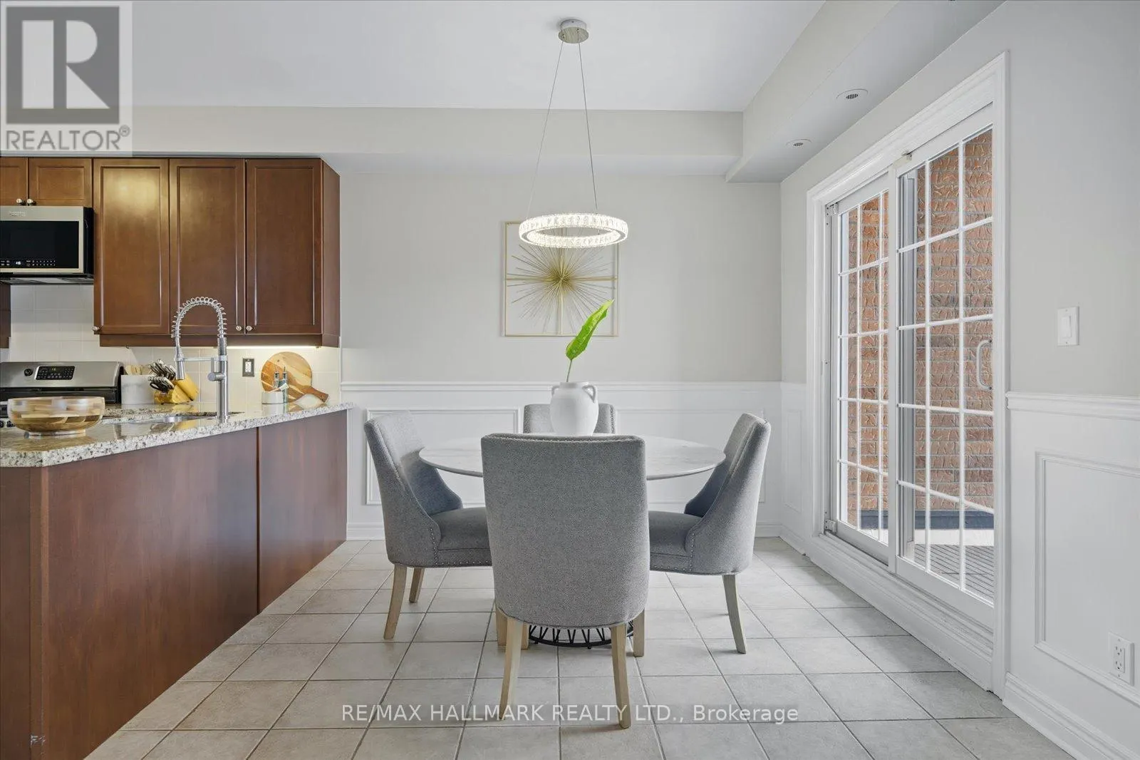 23 - 20 GREENSBOROUGH VILLAG CIRCLE