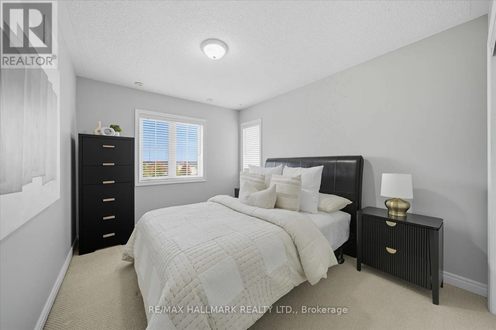 23 - 20 GREENSBOROUGH VILLAG CIRCLE