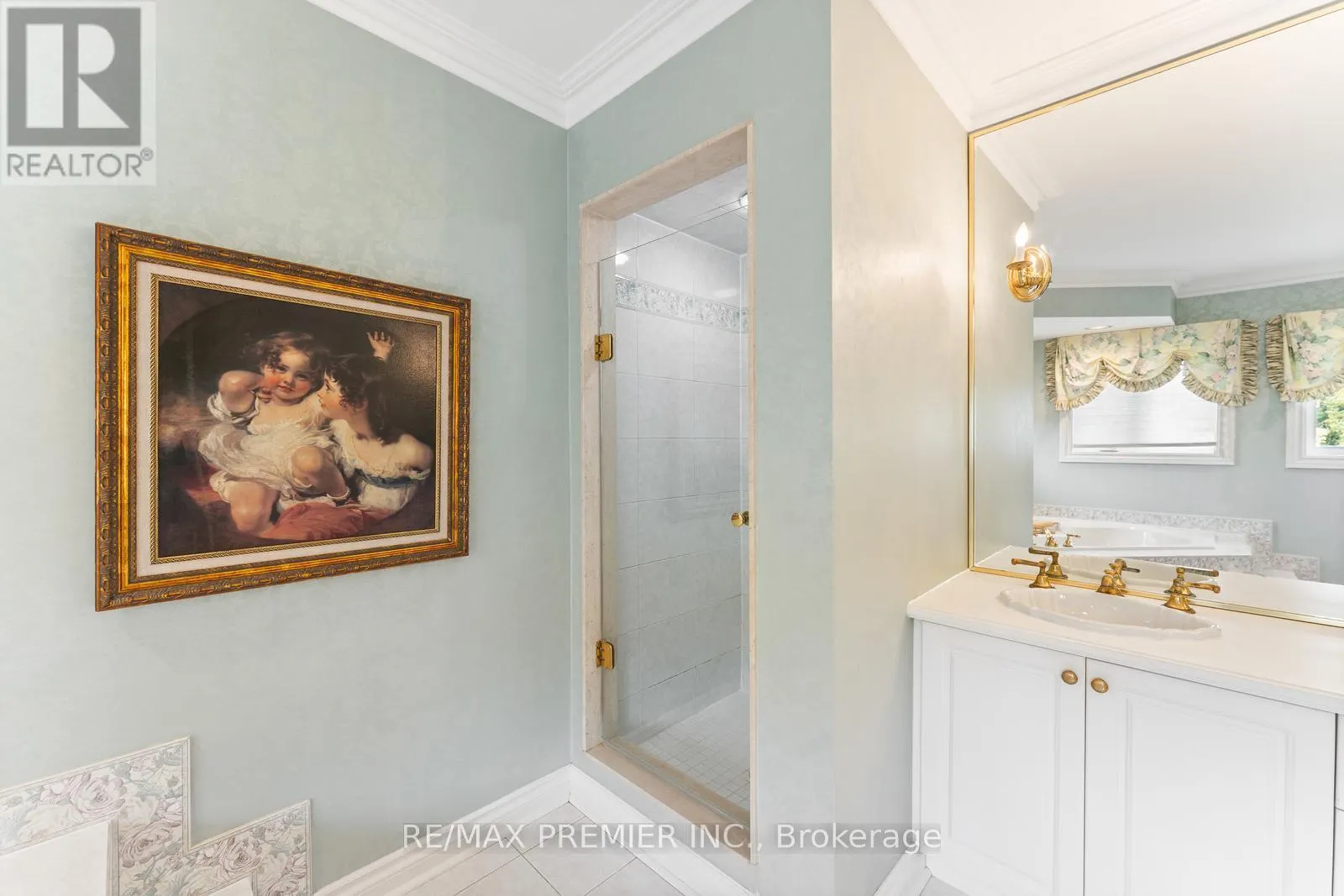 82 JULES AVENUE