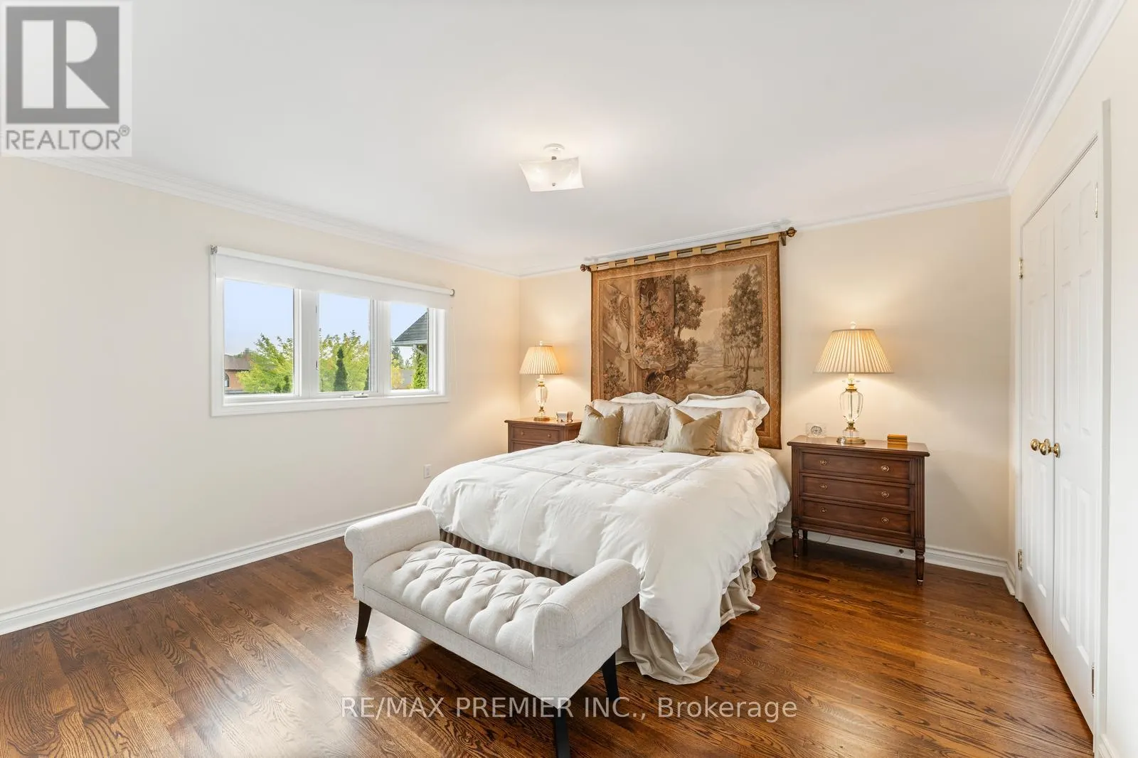 82 JULES AVENUE