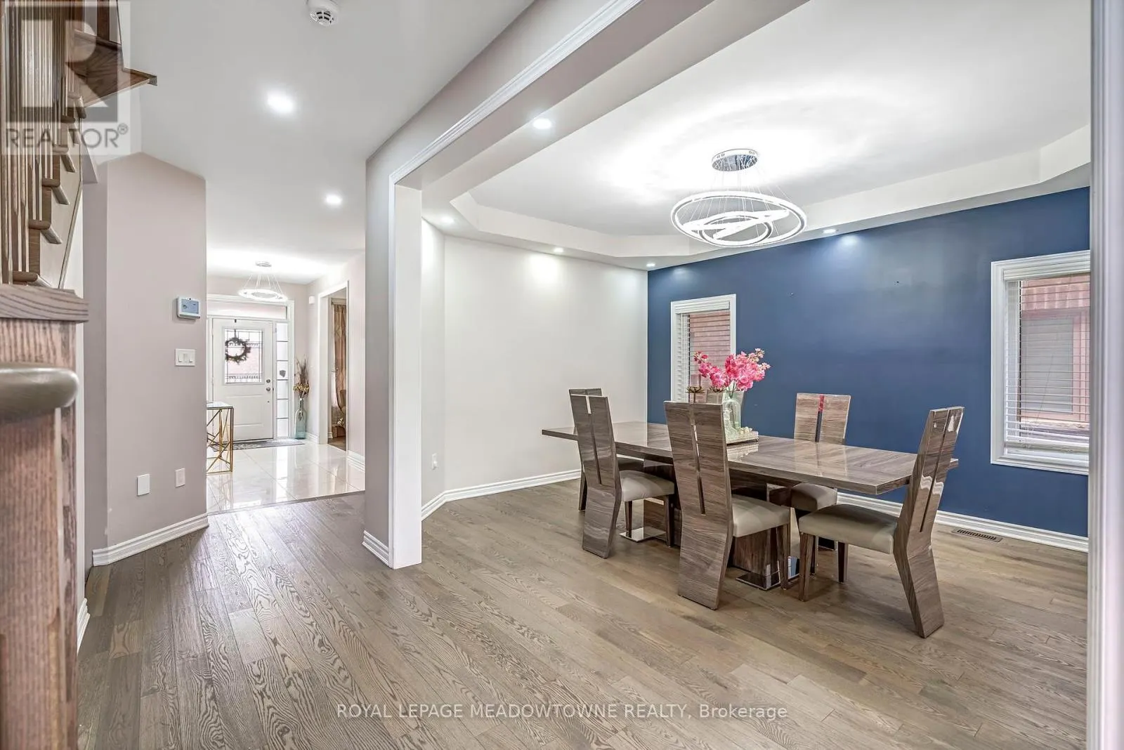 1029 BARTON WAY