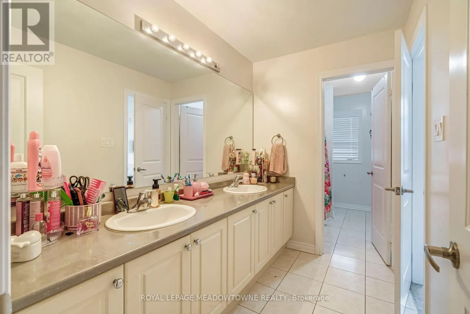 1029 BARTON WAY