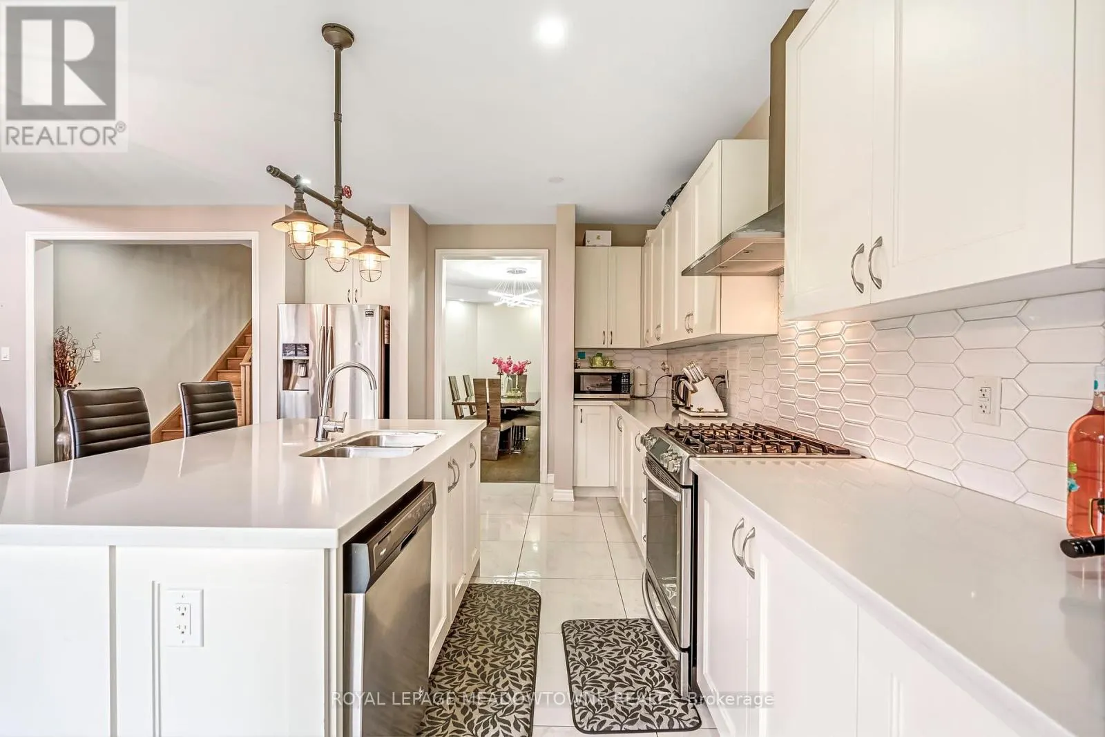 1029 BARTON WAY