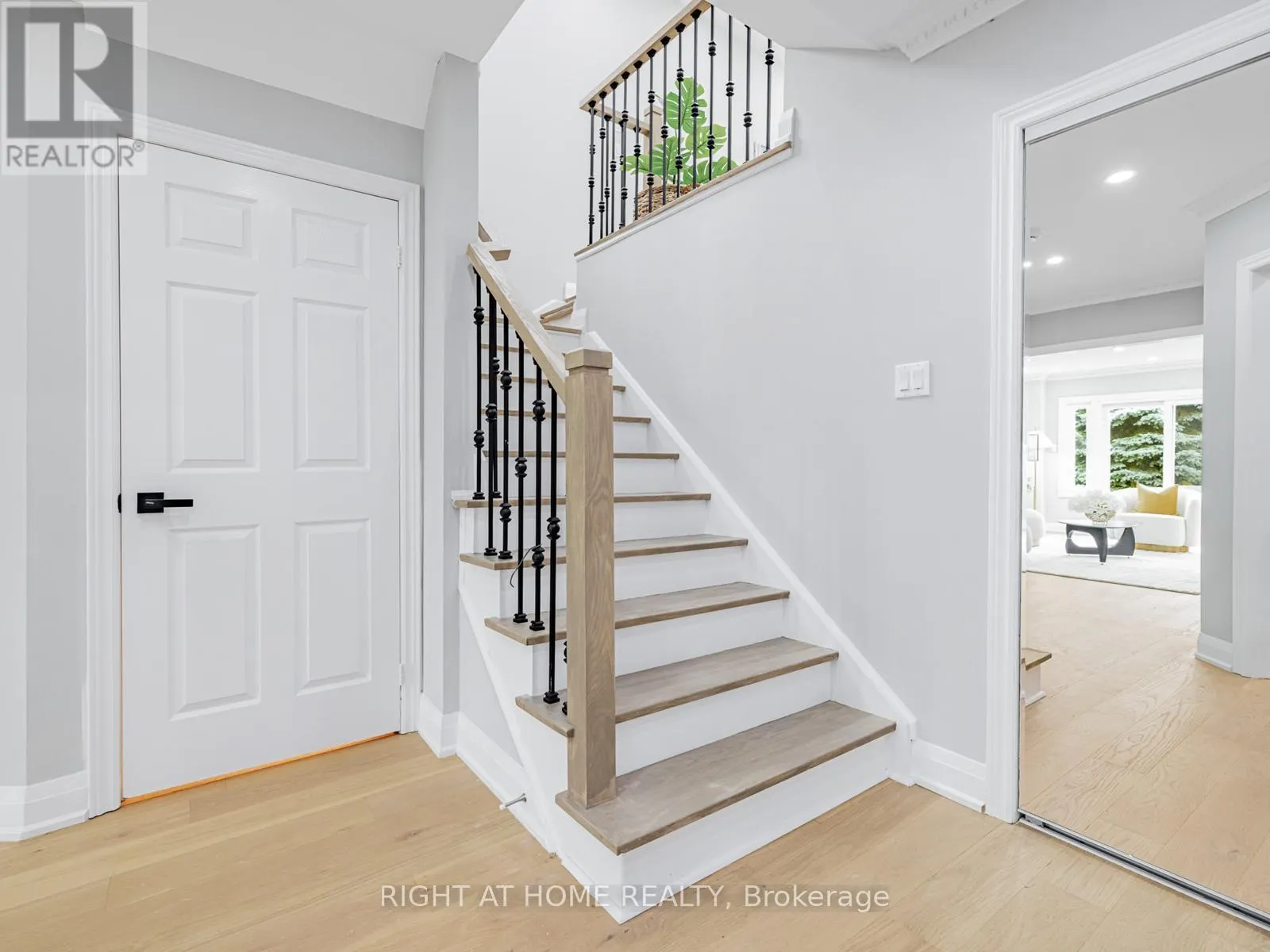 43 FARMSTEAD ROAD