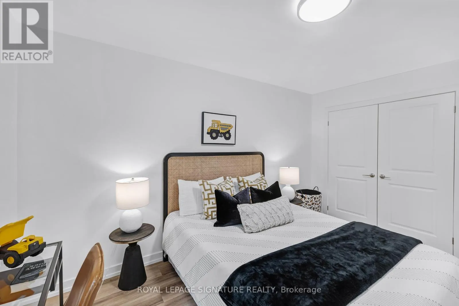 6 - 67 POPLAR CRESCENT