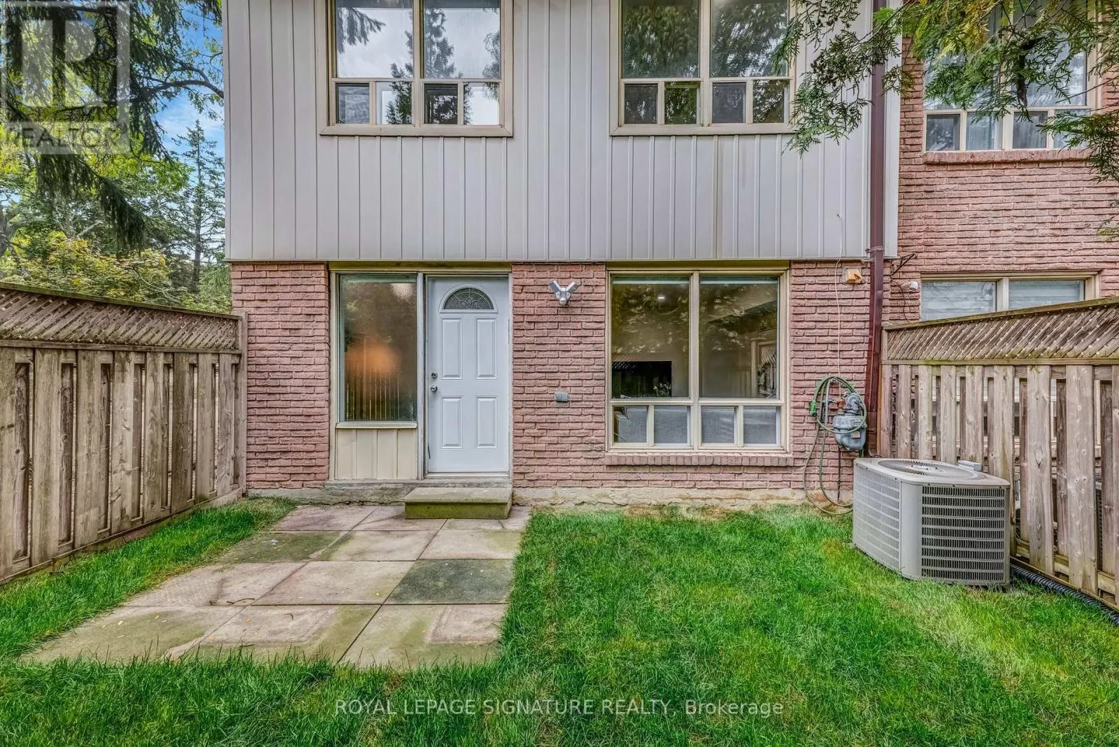 6 - 67 POPLAR CRESCENT