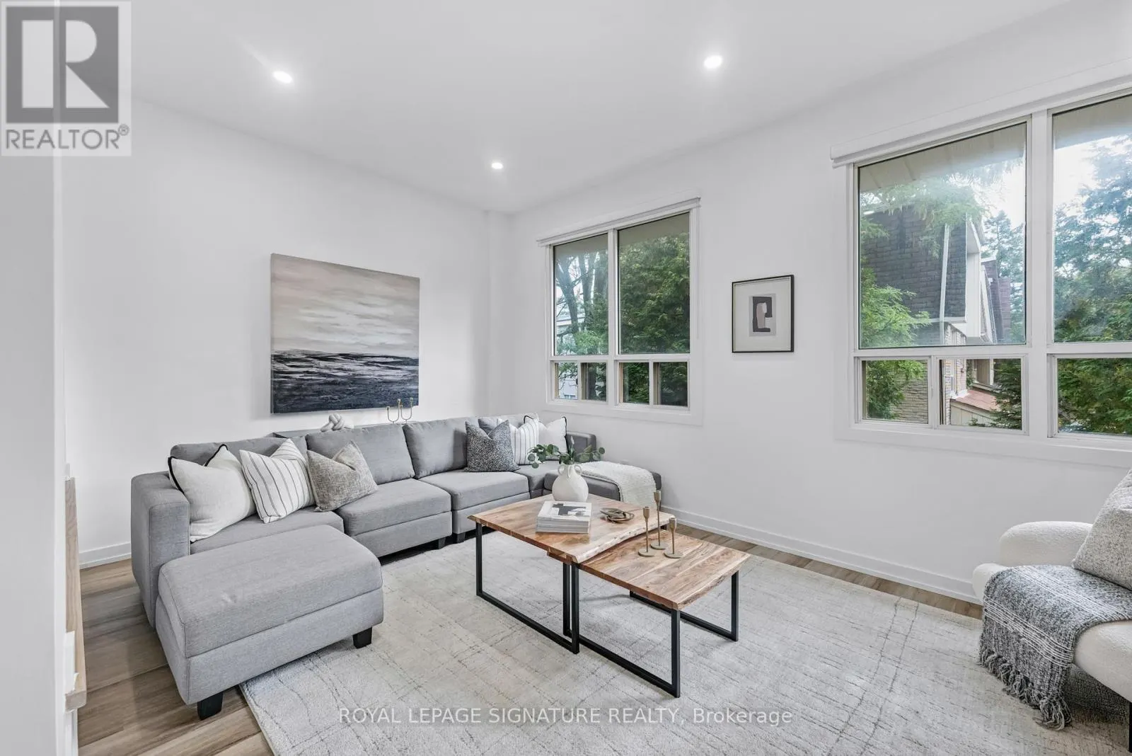 6 - 67 POPLAR CRESCENT