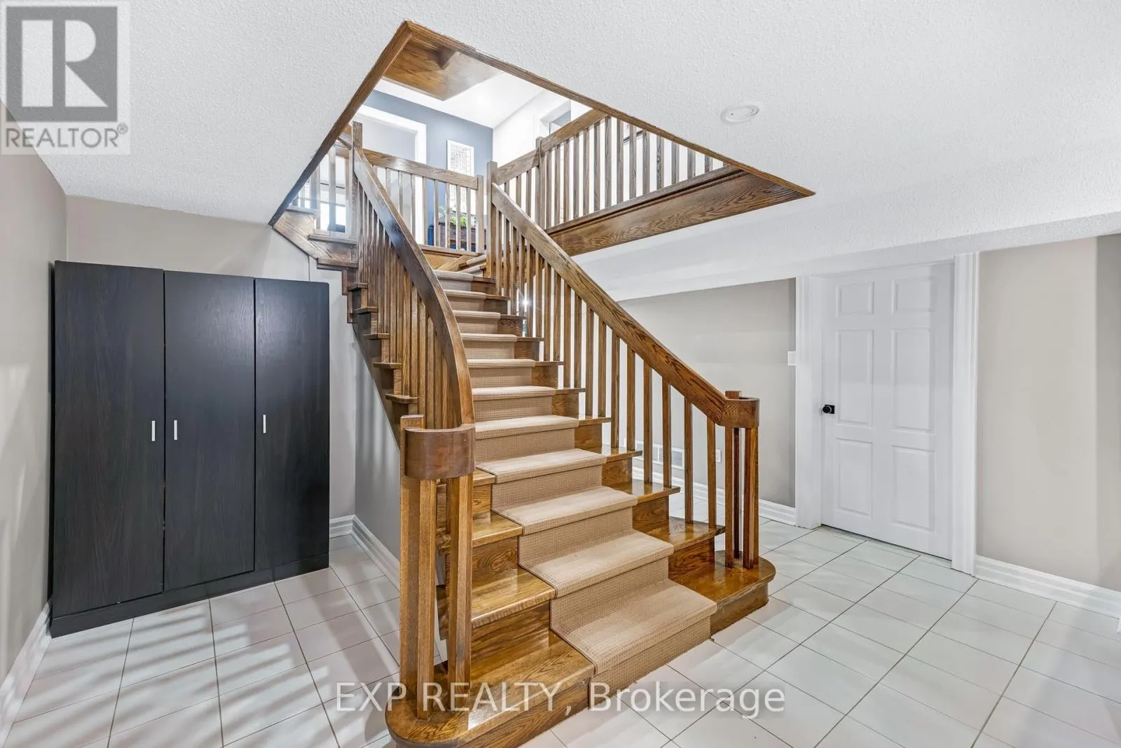 67 GEOFFREY CRESCENT