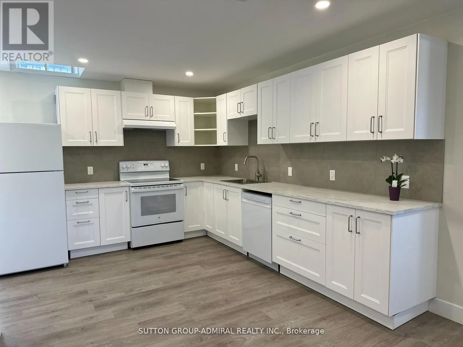 BSMT - 1584 SHARPE STREET