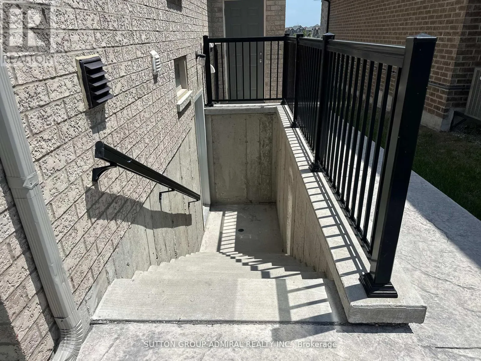 BSMT - 1584 SHARPE STREET