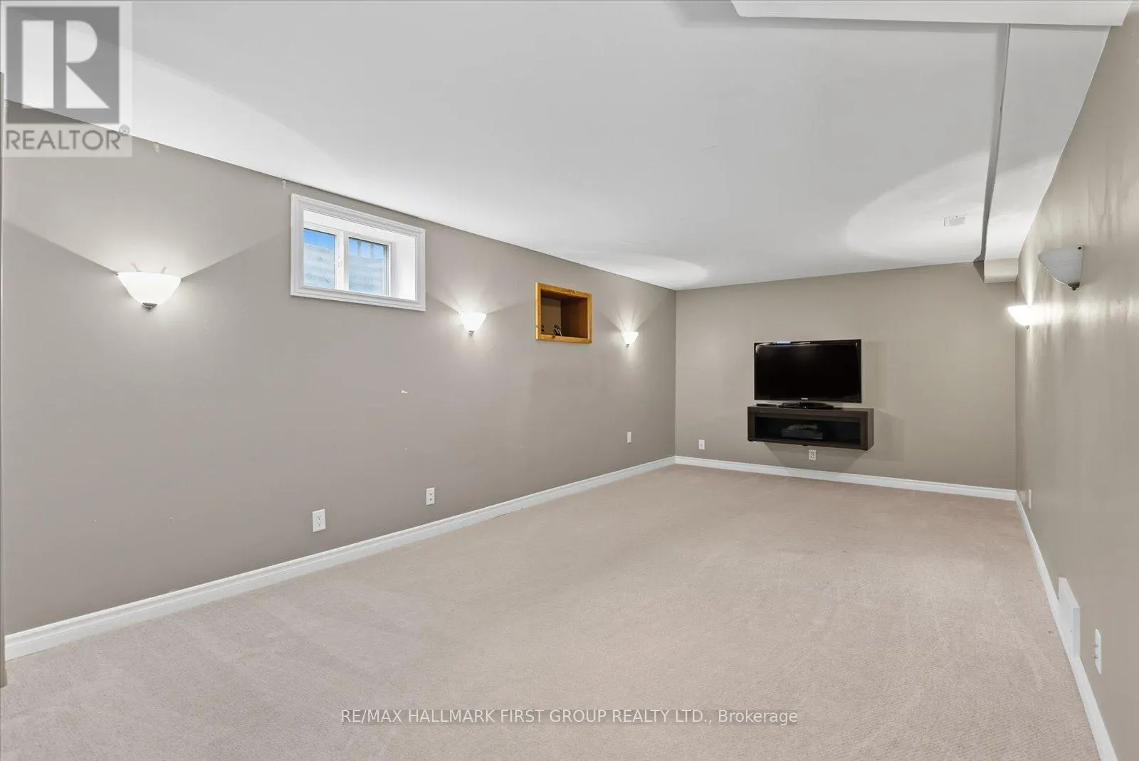 37 ENZO CRESCENT