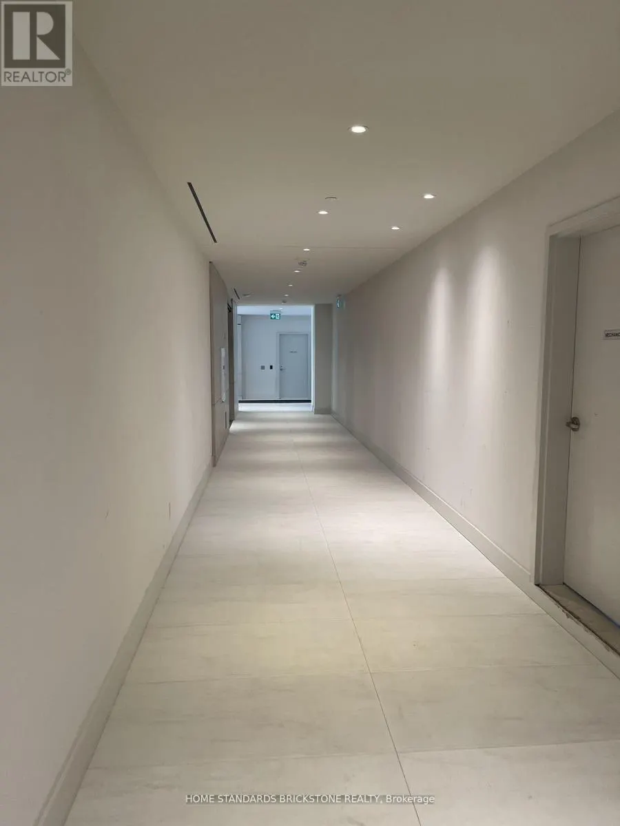 2007 - 50 UPPER MALL WAY N