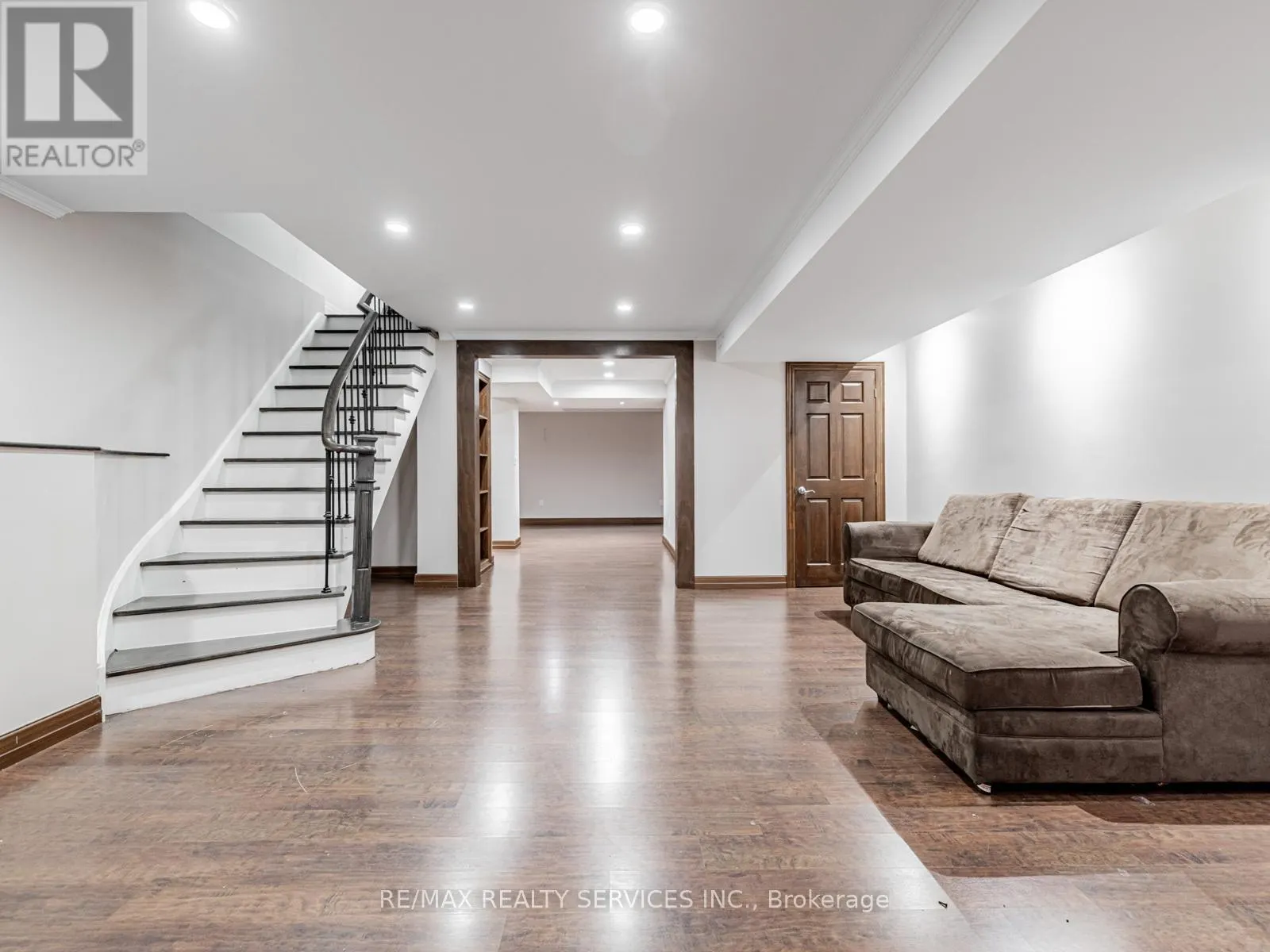 28 SIENA DRIVE
