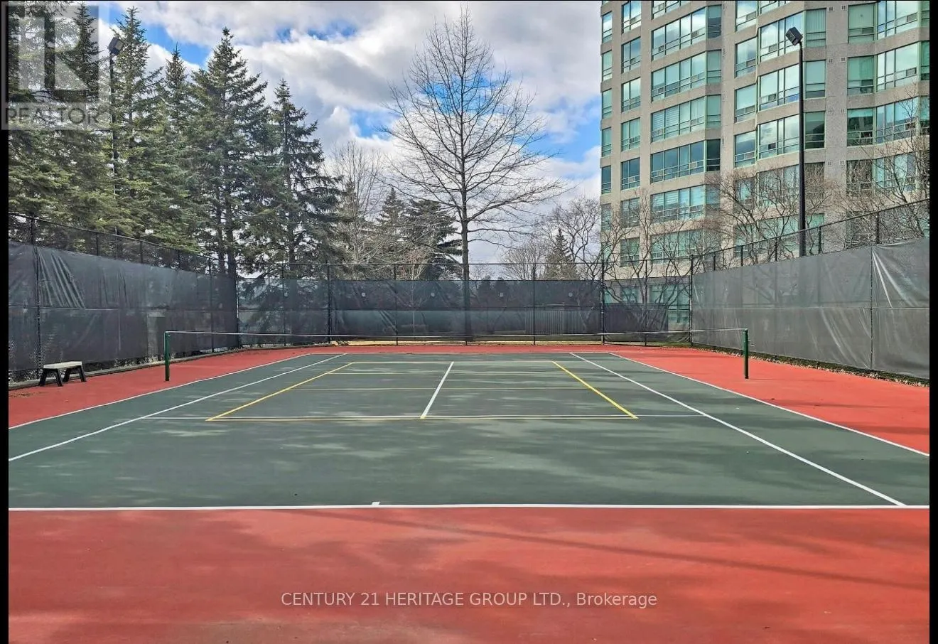 525 - 7805 BAYVIEW AVENUE