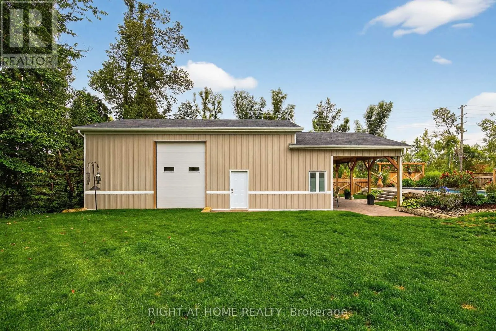 3005 MASON DRIVE