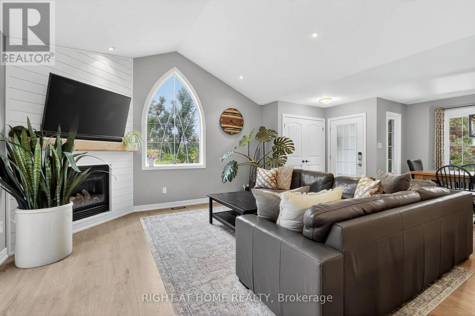 3005 MASON DRIVE
