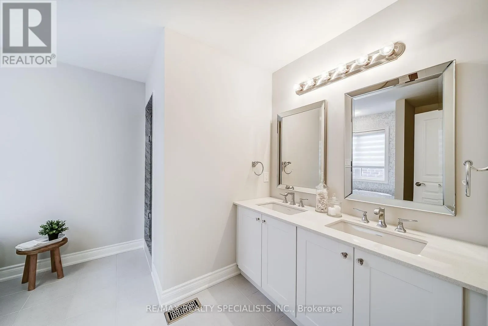 29 LANGFORD BOULEVARD