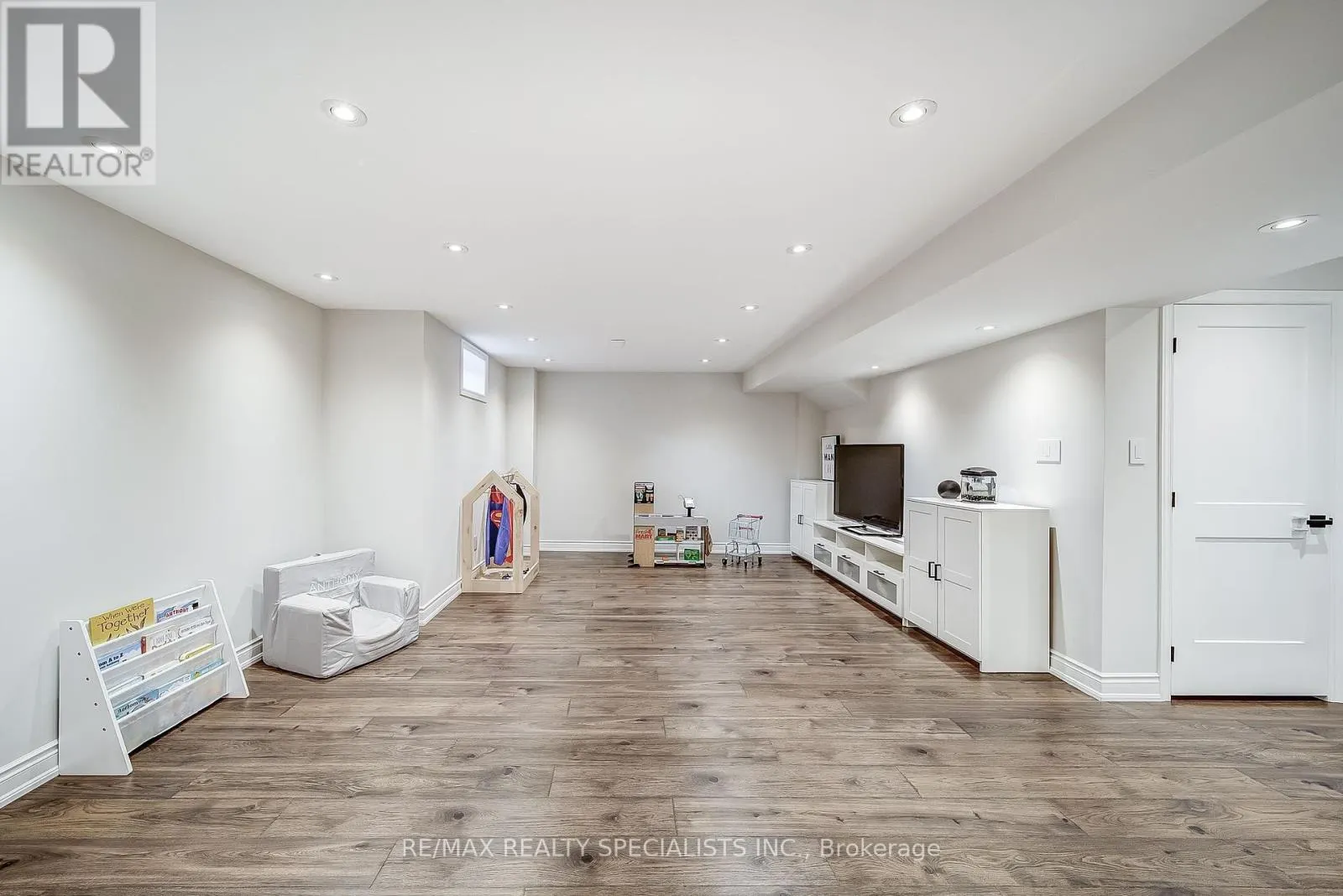 29 LANGFORD BOULEVARD