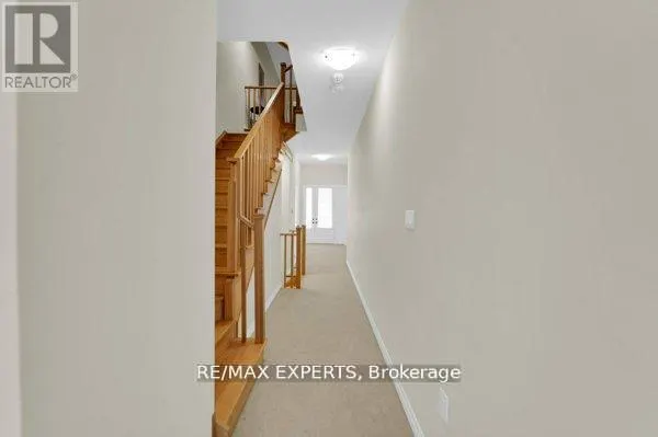 87 DE LA ROCHE DRIVE N
