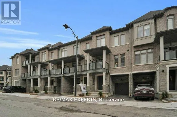 87 DE LA ROCHE DRIVE N
