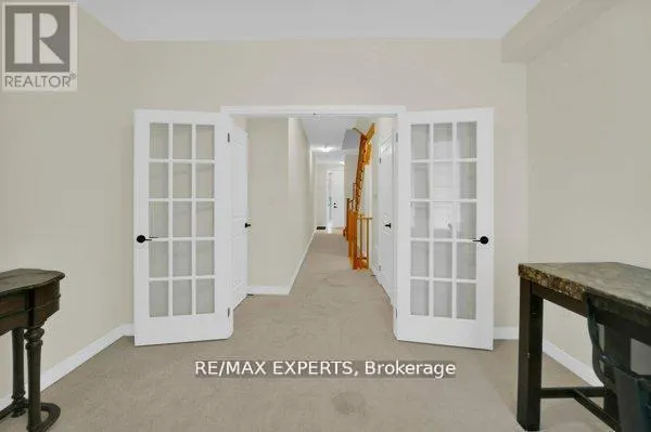 87 DE LA ROCHE DRIVE N