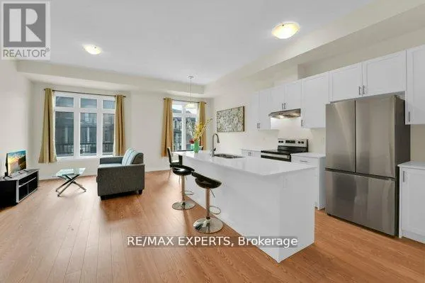 87 DE LA ROCHE DRIVE N