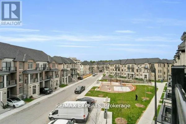 87 DE LA ROCHE DRIVE N