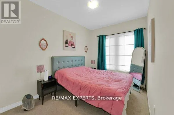 87 DE LA ROCHE DRIVE N