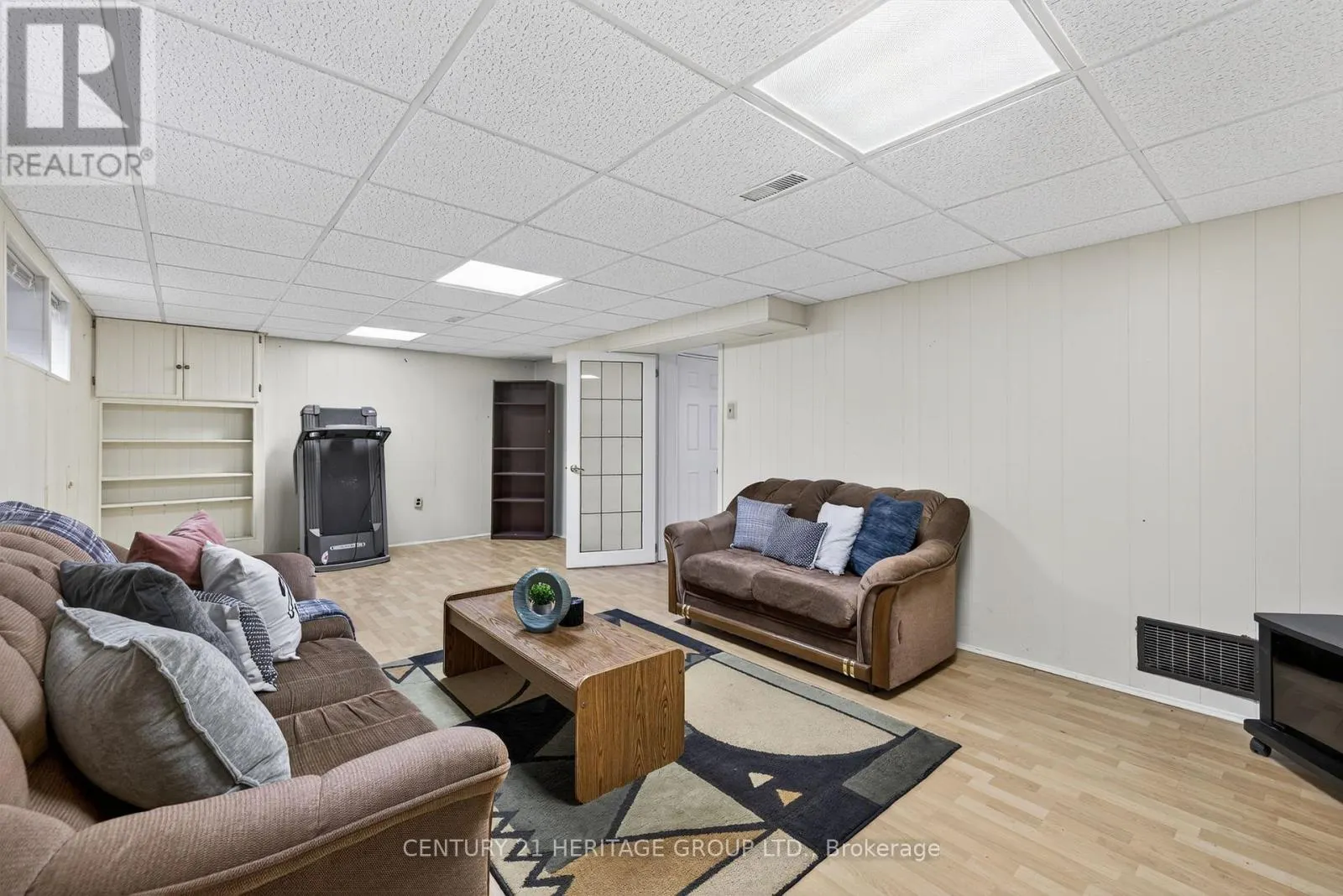 49 BAYVIEW PARKWAY