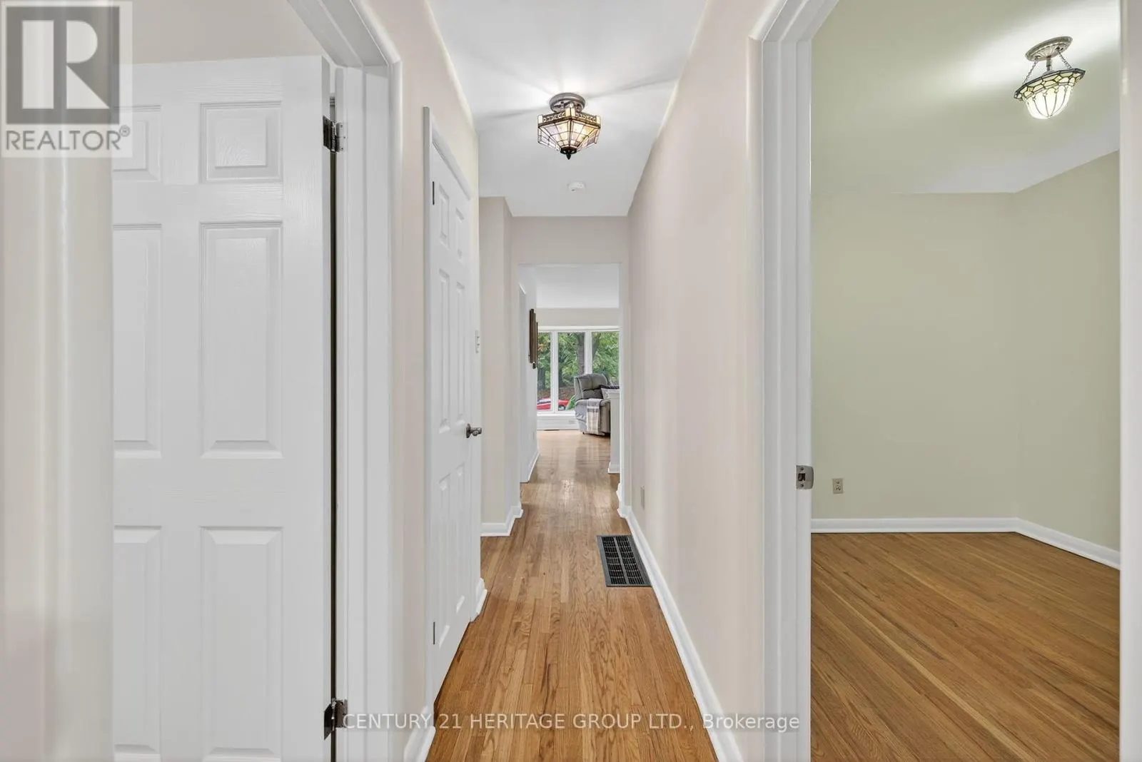 49 BAYVIEW PARKWAY