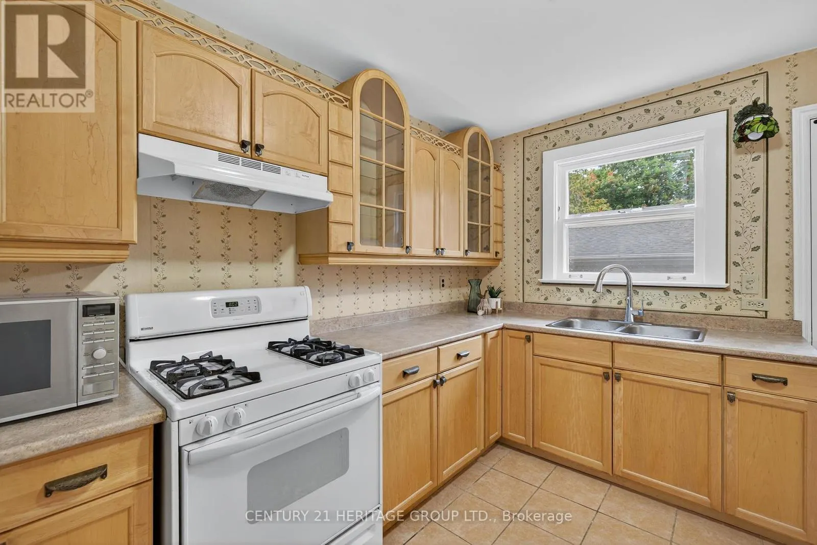 49 BAYVIEW PARKWAY